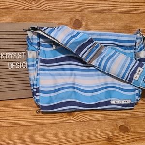 Jujube Classic Messenger Be All Diaper Bag with Changing Pad Cloud Break